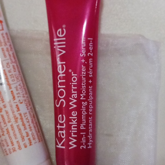 Kate Somerville ExfoliKate Intensive Exfolianting Treatment & Wrinle Warrior - Picture 4 of 8
